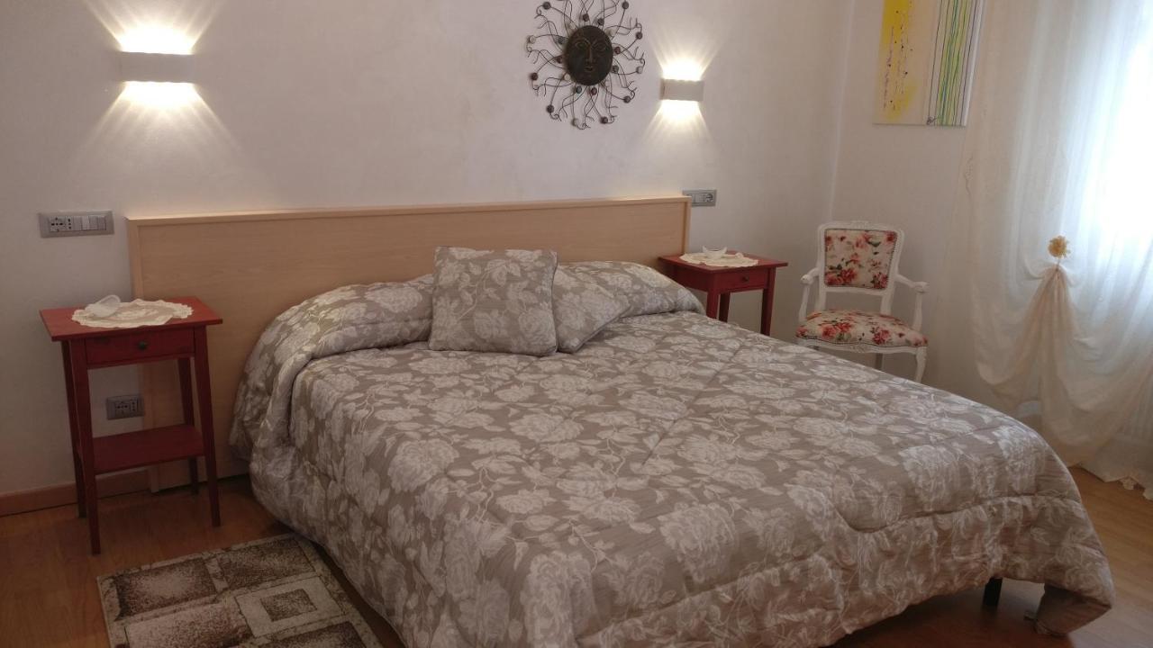 Bed & Breakfast Delle Rose Конельяно Экстерьер фото
